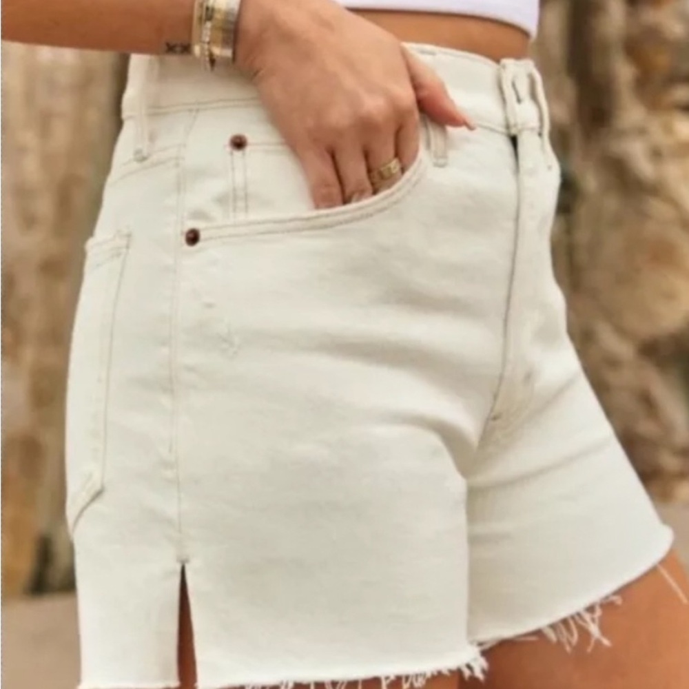 Abercrombie & Fitch 4” Mom Short Curve Love 32/14